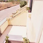 Bird Of Paradise Apartment Mosta